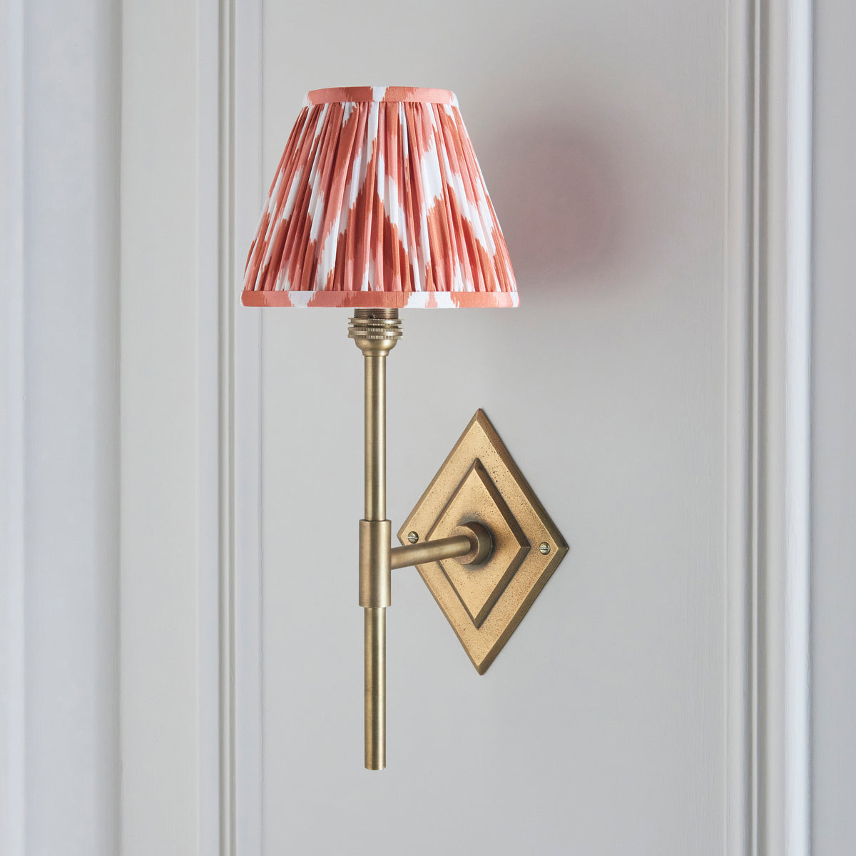 Endon Lighting Diamond Tall & Zigzag 16cm 114139 Diamond Tall & Zigzag 16cm Wall Light