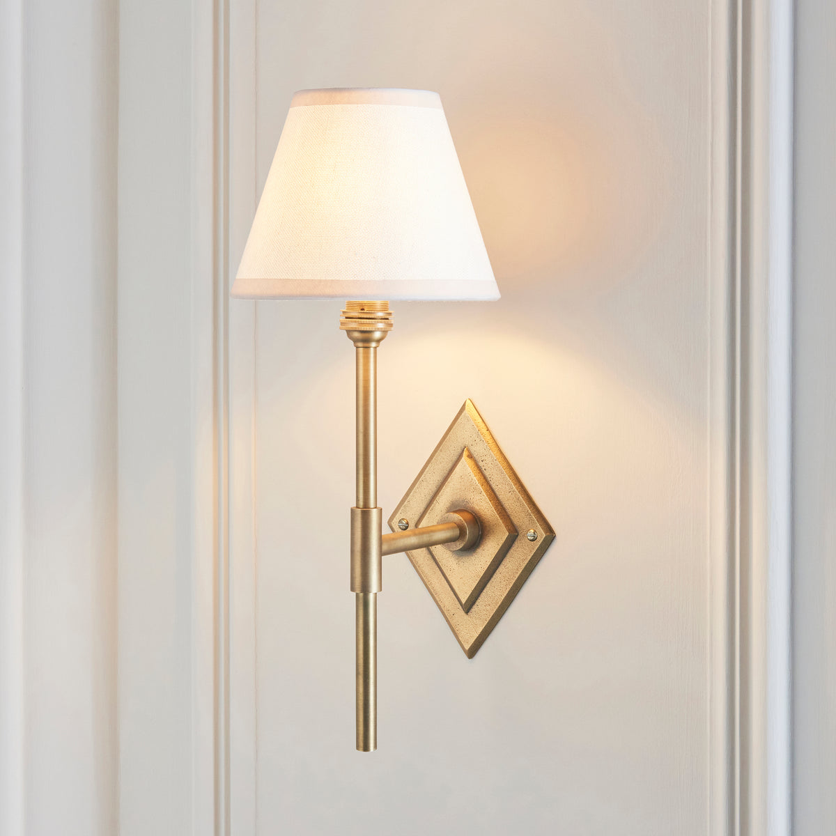 Endon Lighting Diamond Tall & Ivy 16cm 114144 Diamond Tall & Ivy 16cm Wall Light