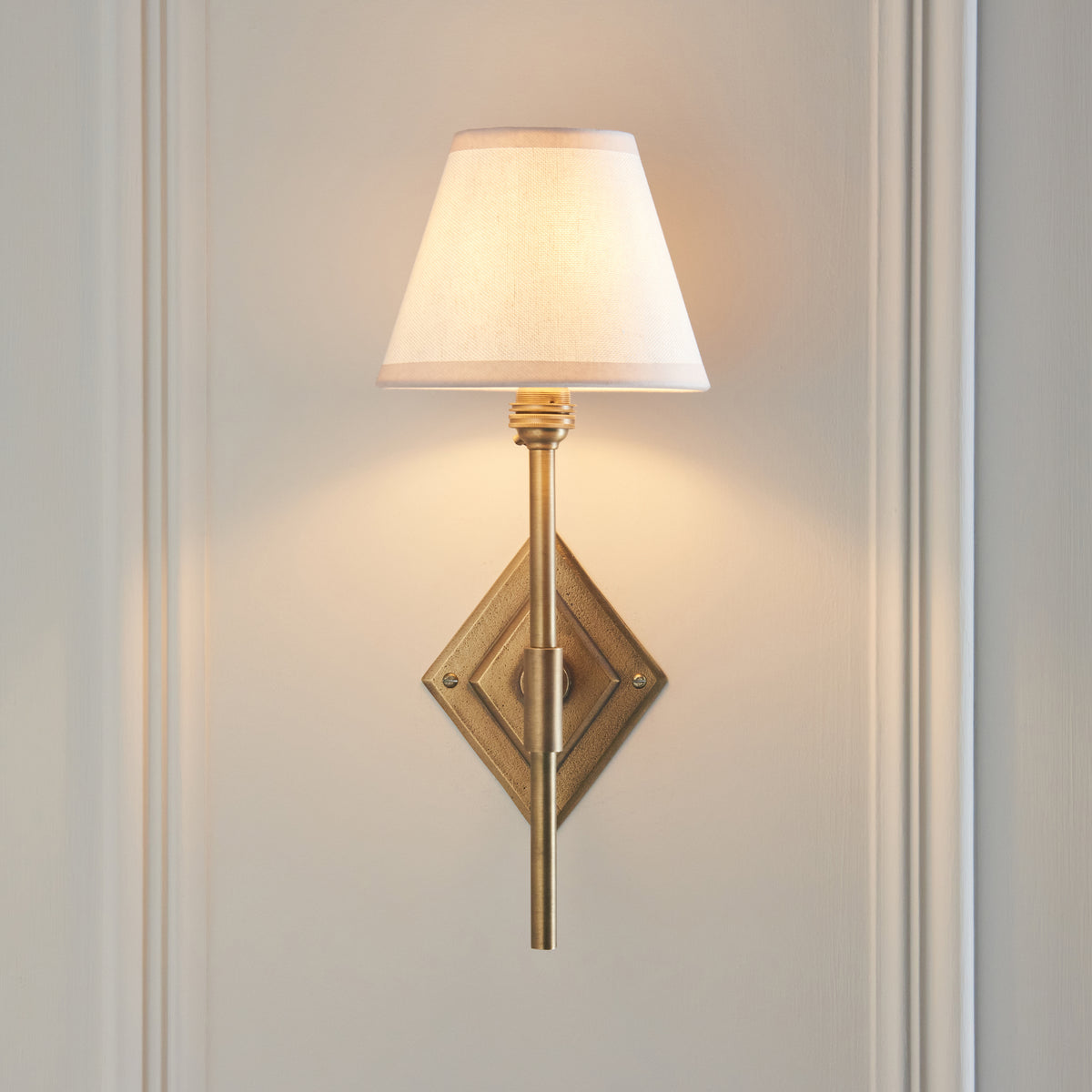 Endon Lighting Diamond Tall & Ivy 16cm 114144 Diamond Tall & Ivy 16cm Wall Light