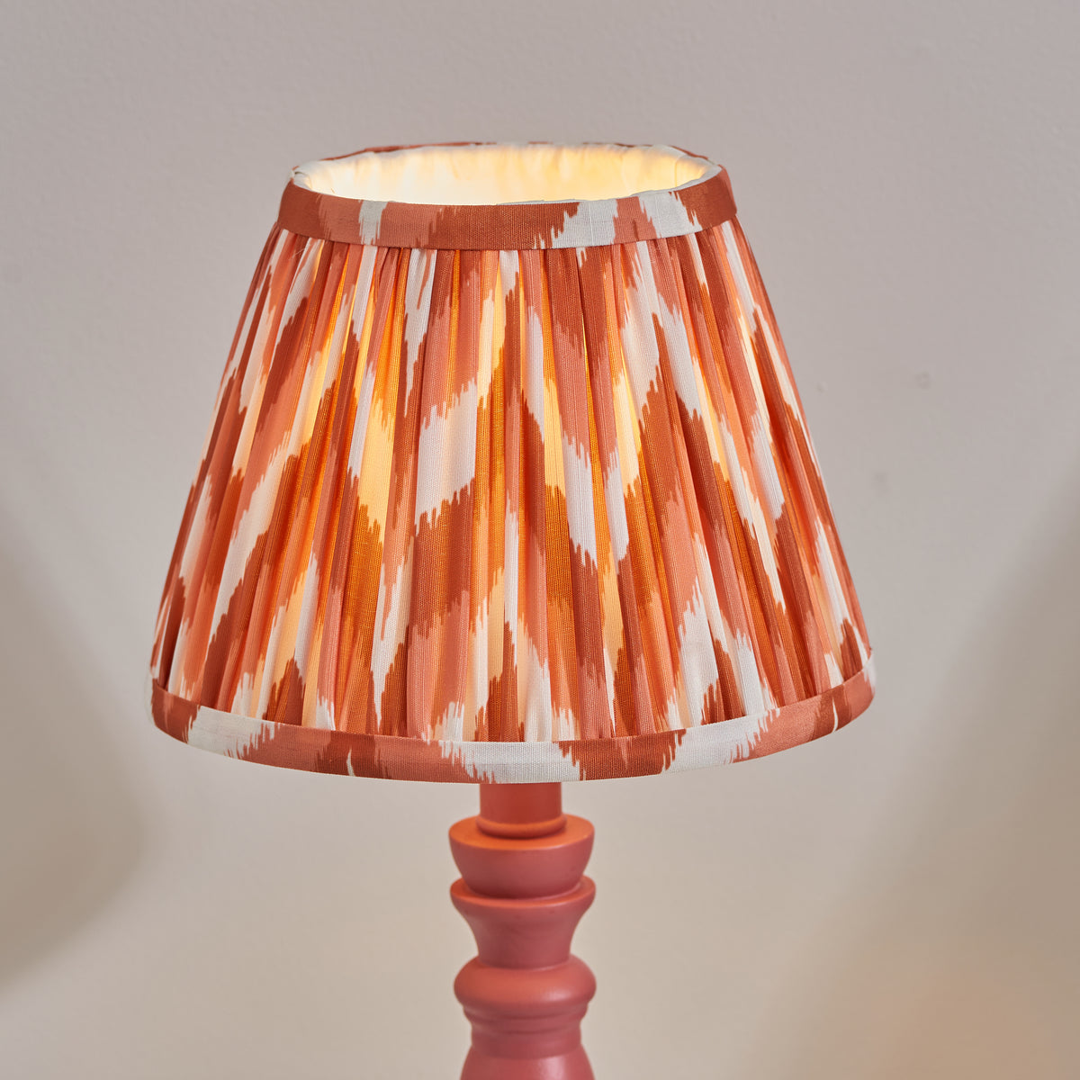 Endon Lighting Bibury & Zigzag 20cm 114273 Bibury & Zigzag 20cm Table Light
