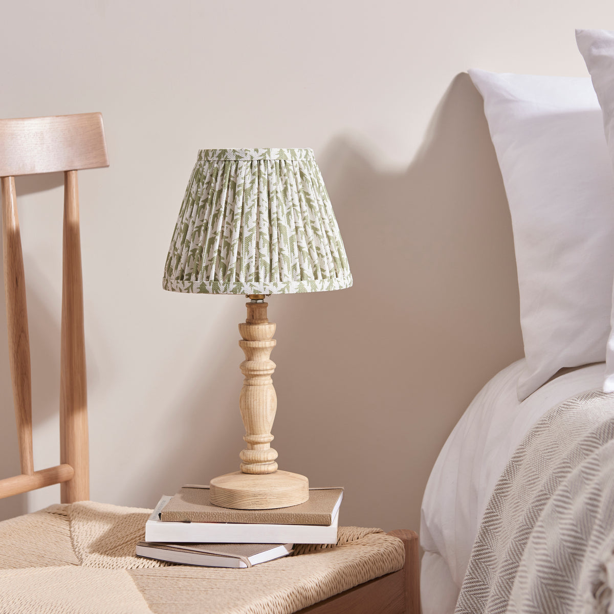 Endon Lighting Bibury & Leaf 20cm 114285 Bibury & Leaf 20cm Table Light
