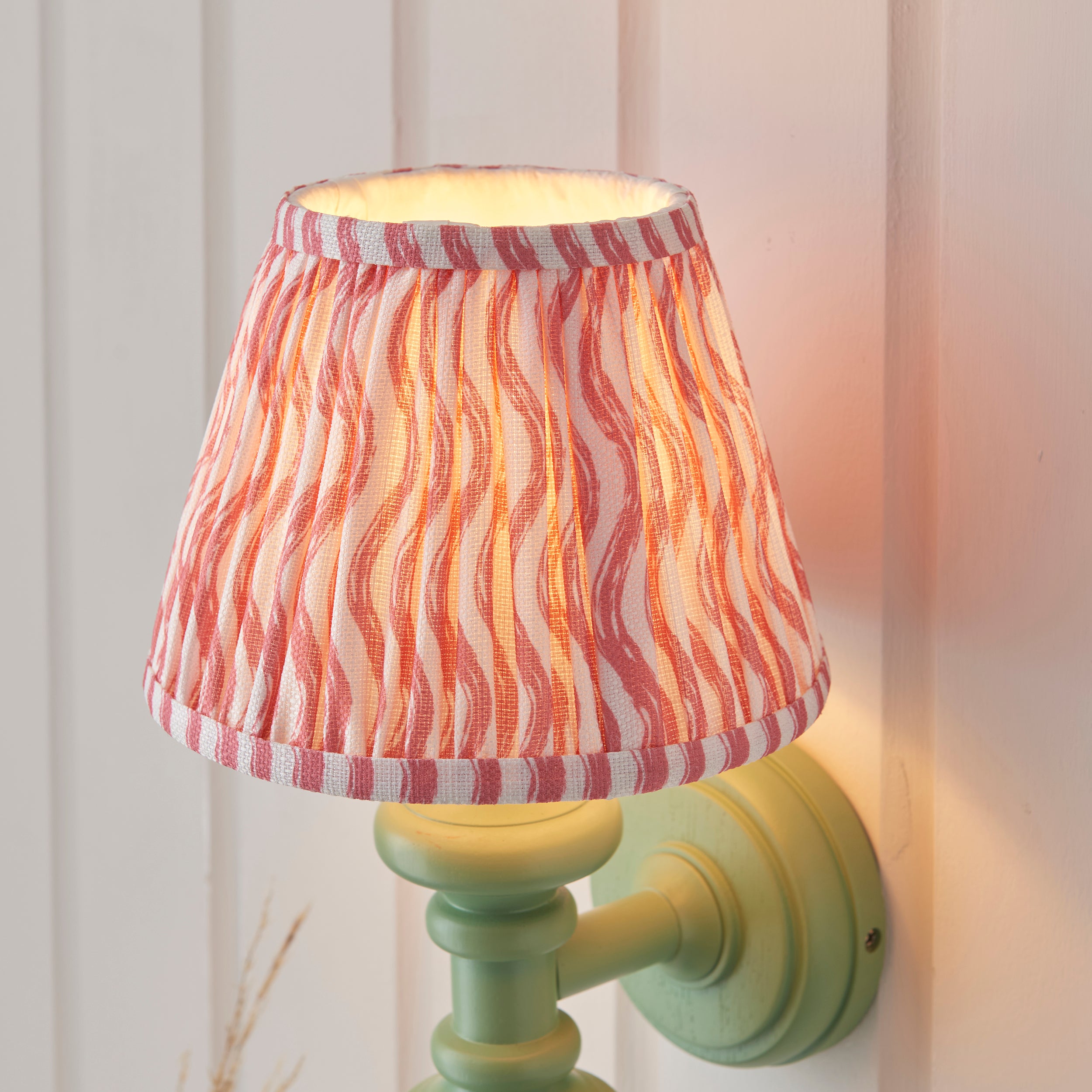 Endon Lighting Carnaby & Ripple 20cm 114461 Carnaby & Ripple 20cm Wall Light