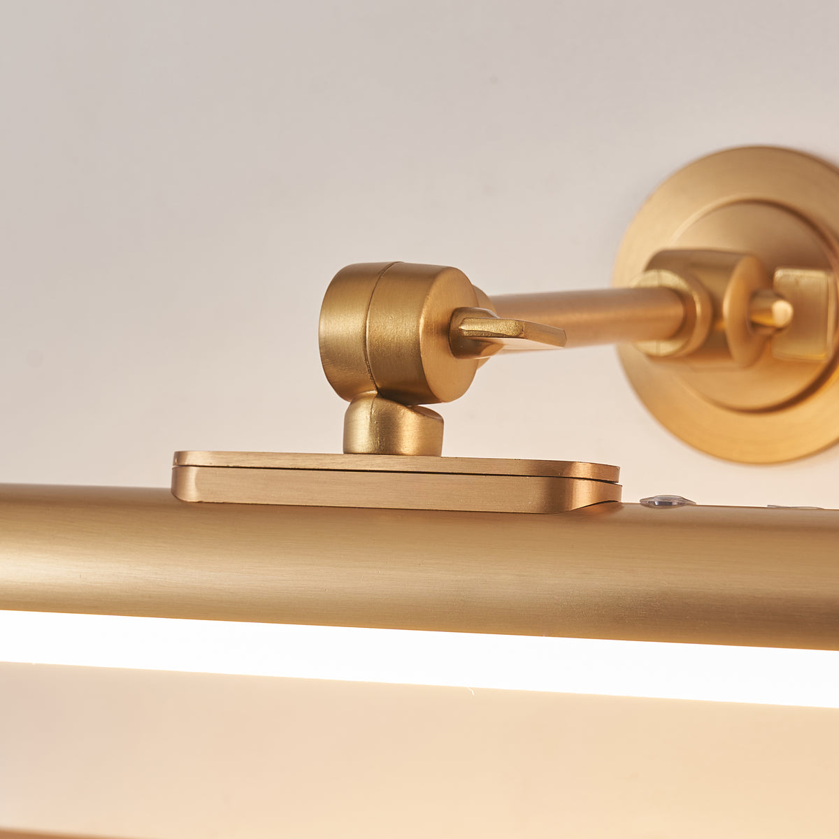 Endon Lighting Kas Rechargeable 124632 Kas Rechargeable Picture Light