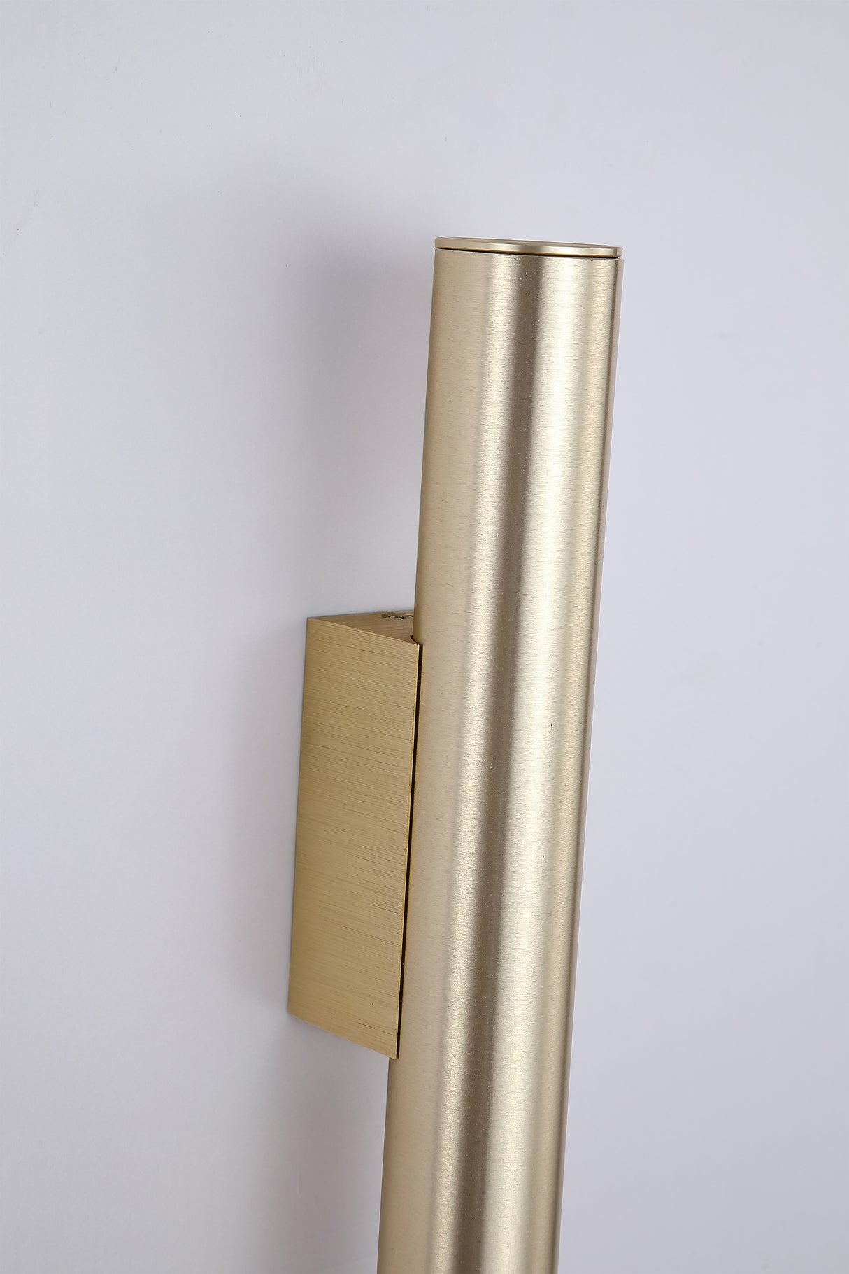 Searchlight Electric Beacon 2Lt Up/Down Wall Light, Gold Metal 28125GO