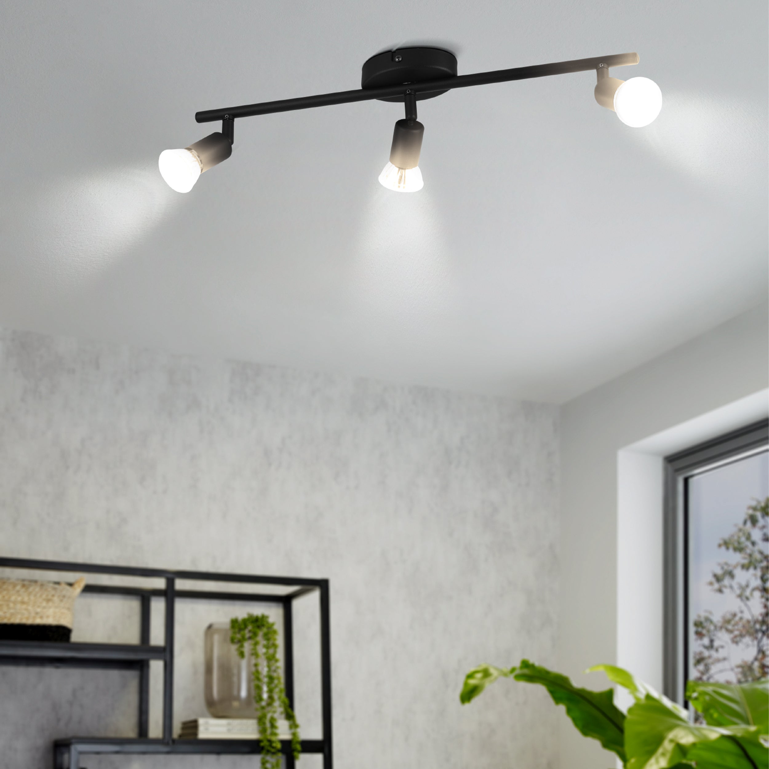 Eglo EU Marywell Table Lamp – Vintage Black Steel & Wood Design, E27 Fitting
