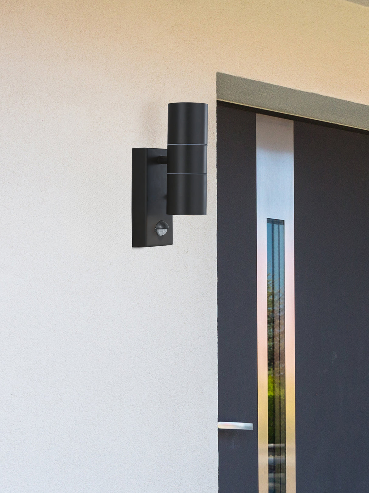 Searchlight Electric Metro Outdoor Wall Light - Silk Black Metal & Glass 7008-2BK-LED