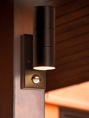 Searchlight Electric Metro Outdoor Wall Light - Rustic Brown Metal & Glass 7008-2RUS-LED