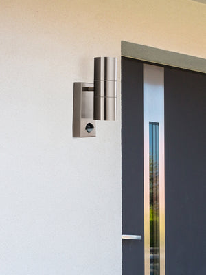 Searchlight Electric Metro Outdoor Wall Light - Stainless Steel Metal & Glass 7008-2SS-LED