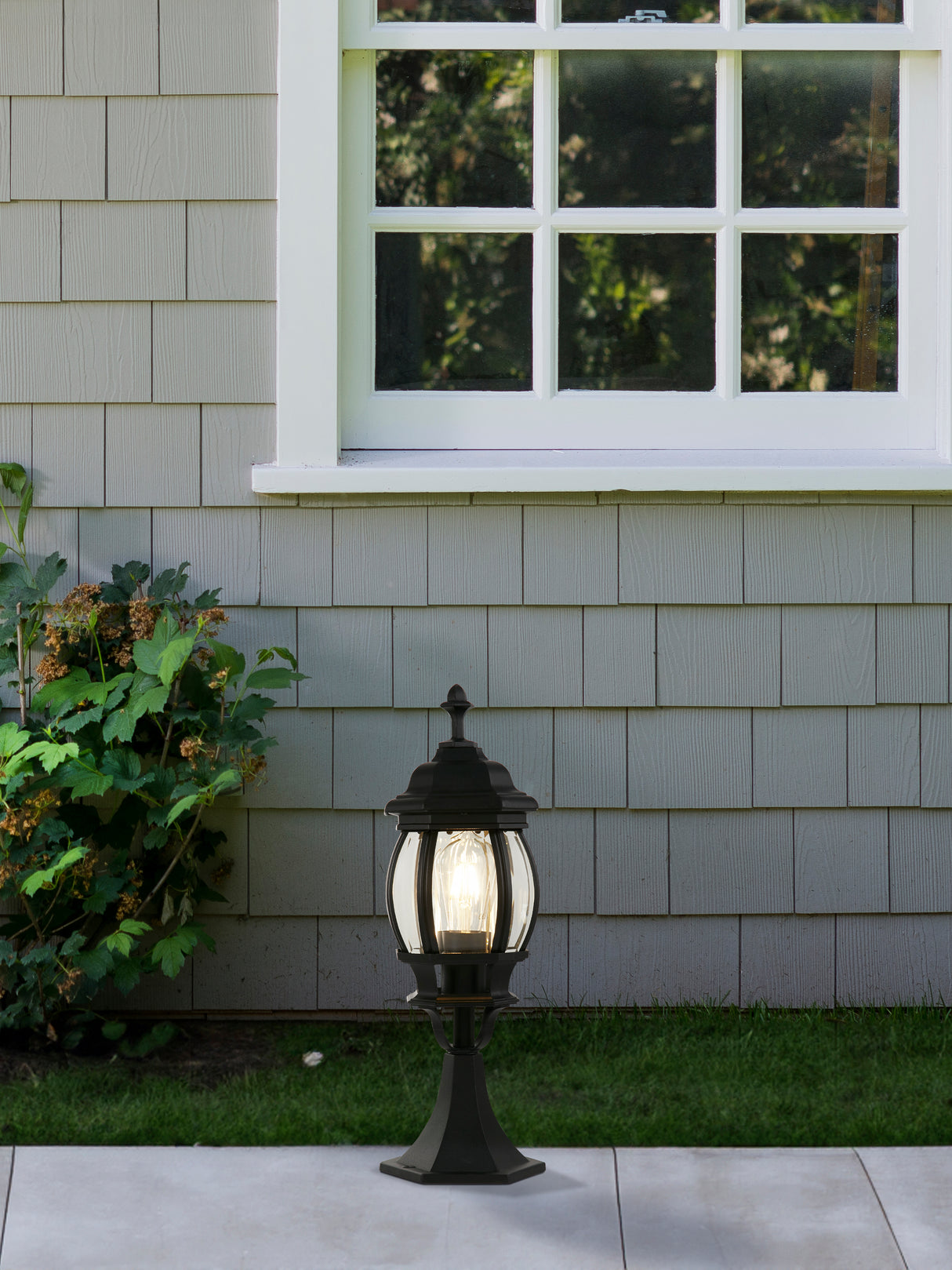 Searchlight Electric Bel Aire Outdoor Post 500mm, Black with Clear Glass 7172