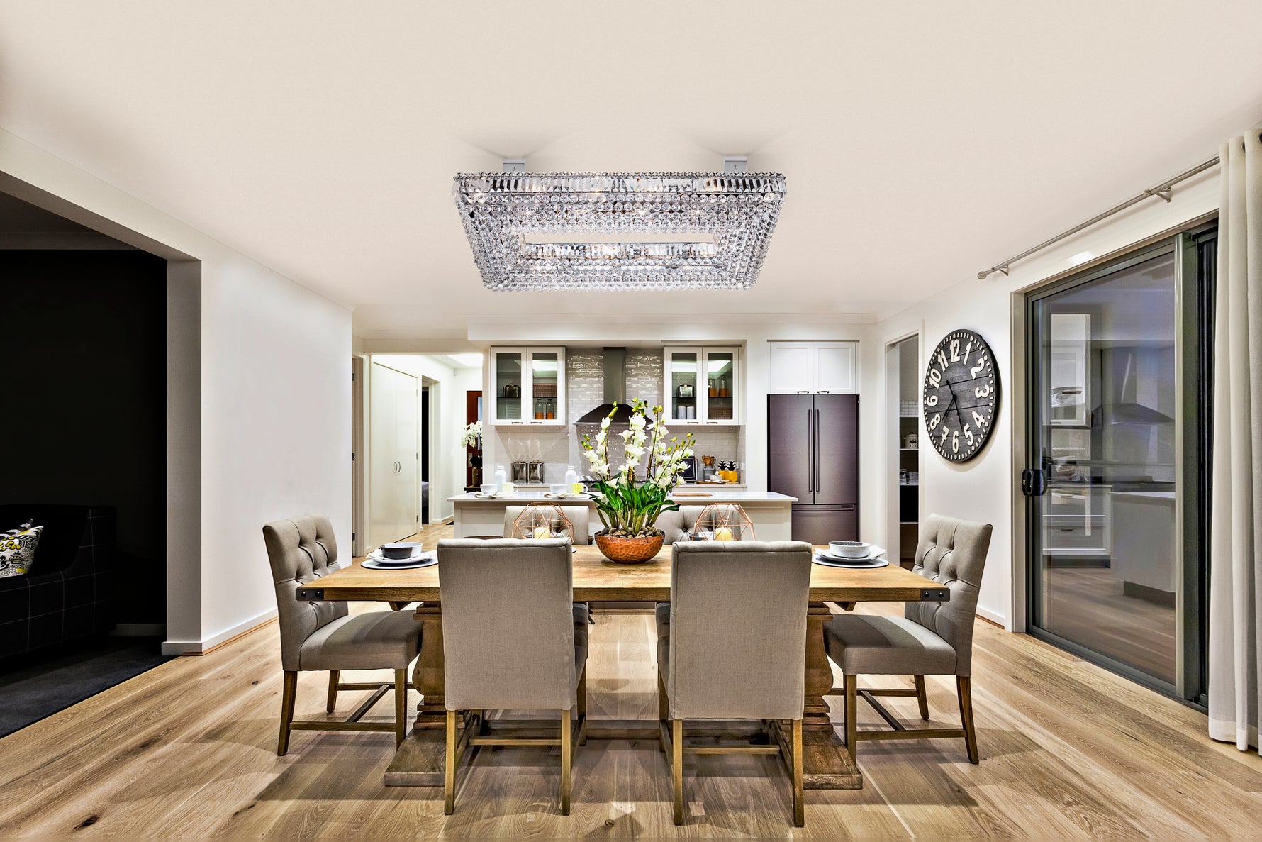 Searchlight Electric Vesuvius 26Lt Pendant  -   Chrome, Crystal Trim & Ball Drops 8382CC