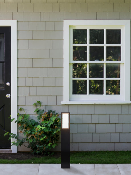 Searchlight Electric Avenue Outdoor Post - Black Metal & Matt White Polycarbonate 91251-450