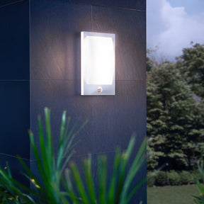 Eglo EU VERRES Outdoor Wall Light with Sensor – Stainless Steel & White, E27, IP44, Exterior Lighting