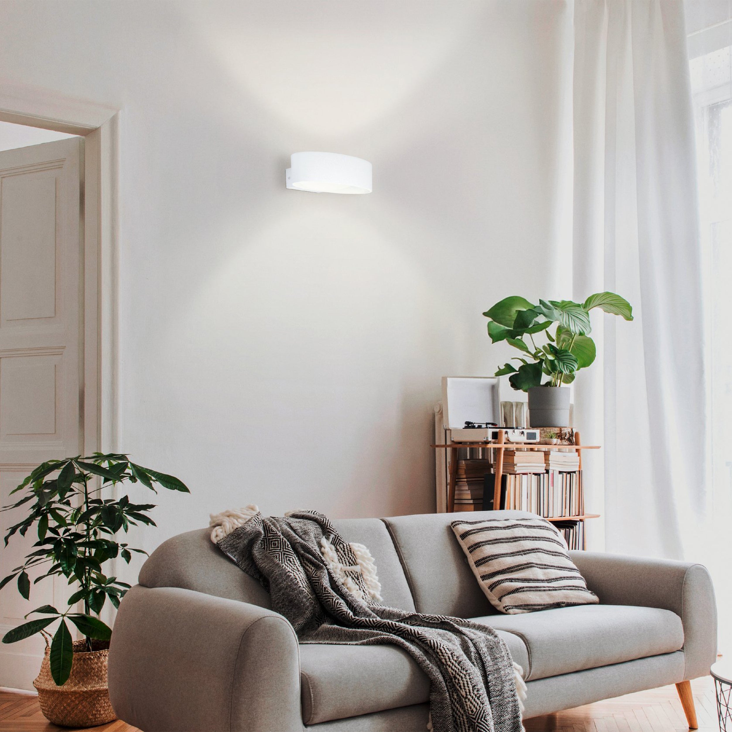 Eglo EU MACCACARI LED Wall Light – White & Satin Nickel Aluminium, Warm White, Indoor Lighting