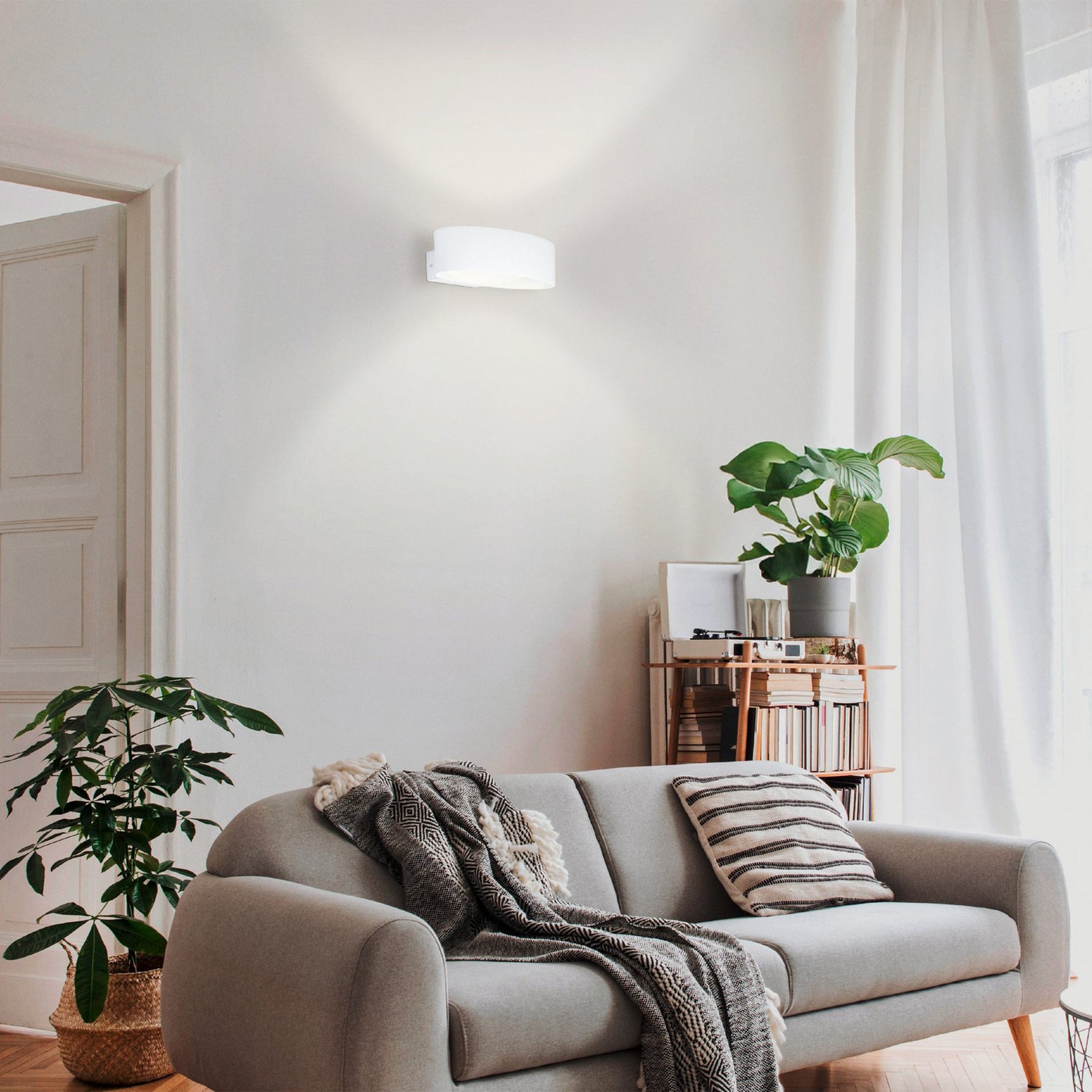 Eglo EU MACCACARI LED Wall Light – White & Satin Nickel Aluminium, Warm White, Indoor Lighting