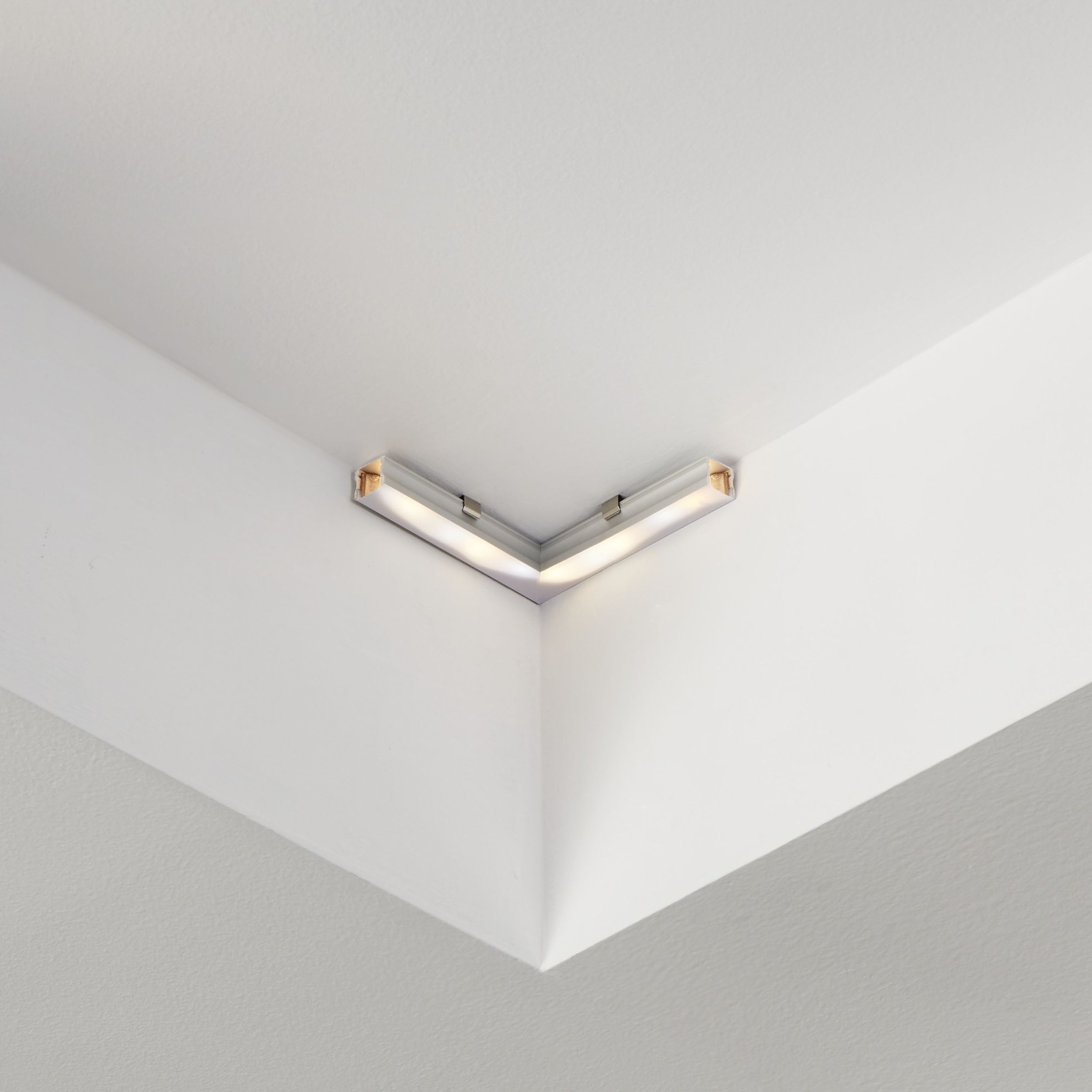 Eglo EU SURFACE PROFILE?2 Aluminium Profile – White, 110?mm, Surface Mount LED Strip Accessory