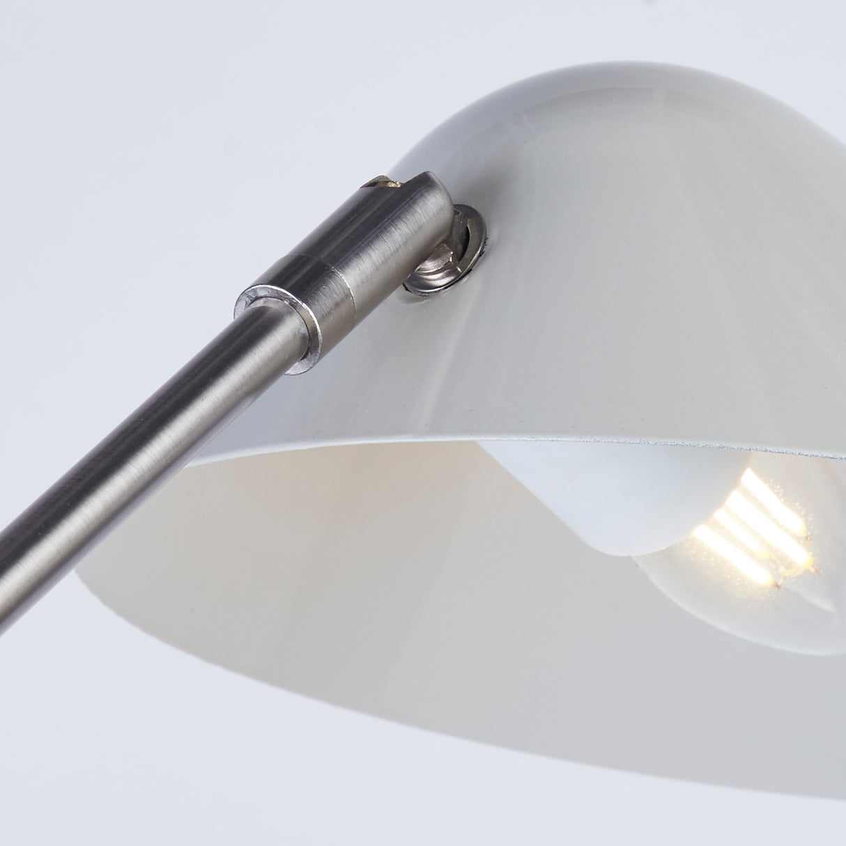 Searchlight Electric Swan Floor Lamp - Chrome & White Metal 60420WH