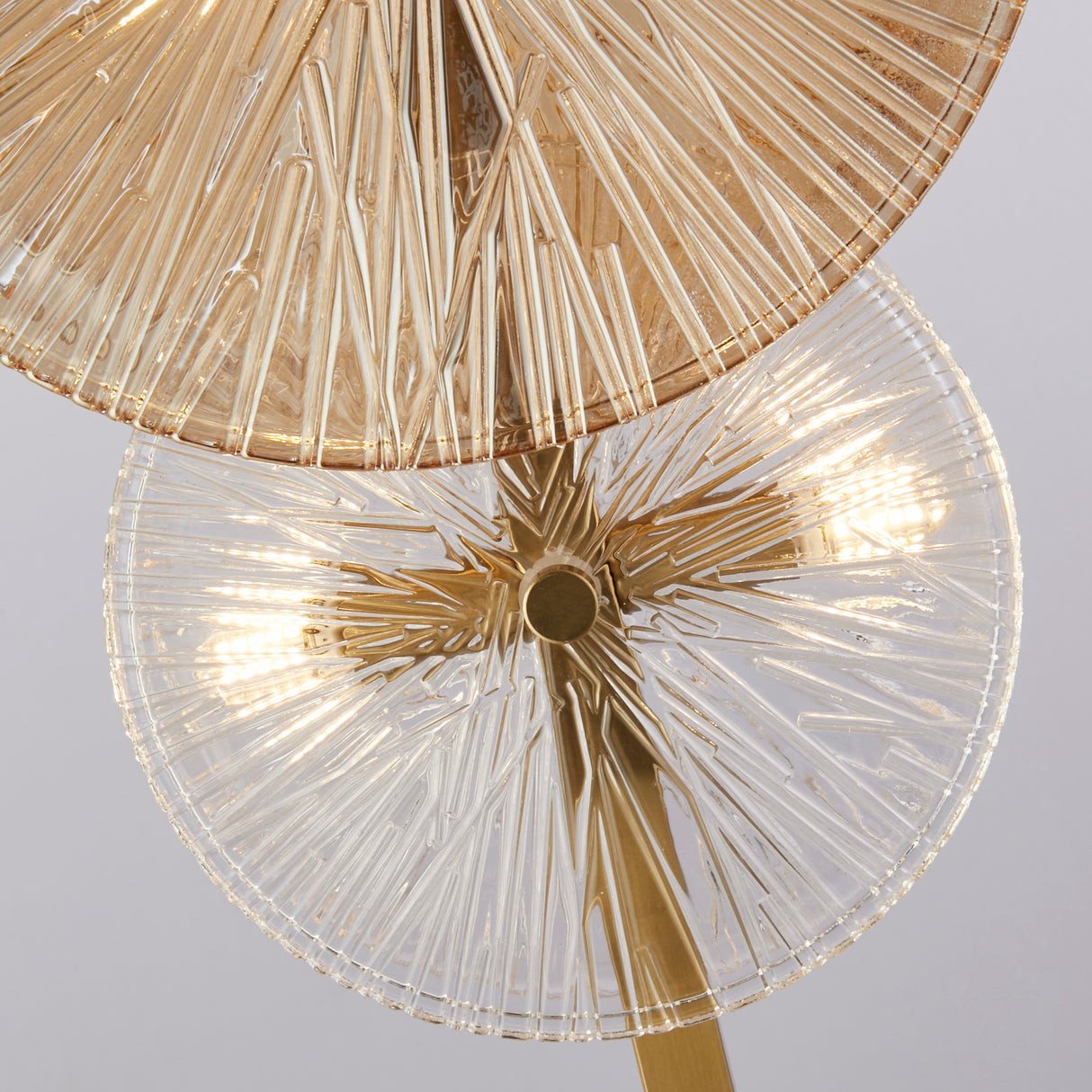Searchlight Electric Wagon Wheel 6Lt Floor Lamp- Bronze Metal, Clear, Amber Glass 88212-6BZ