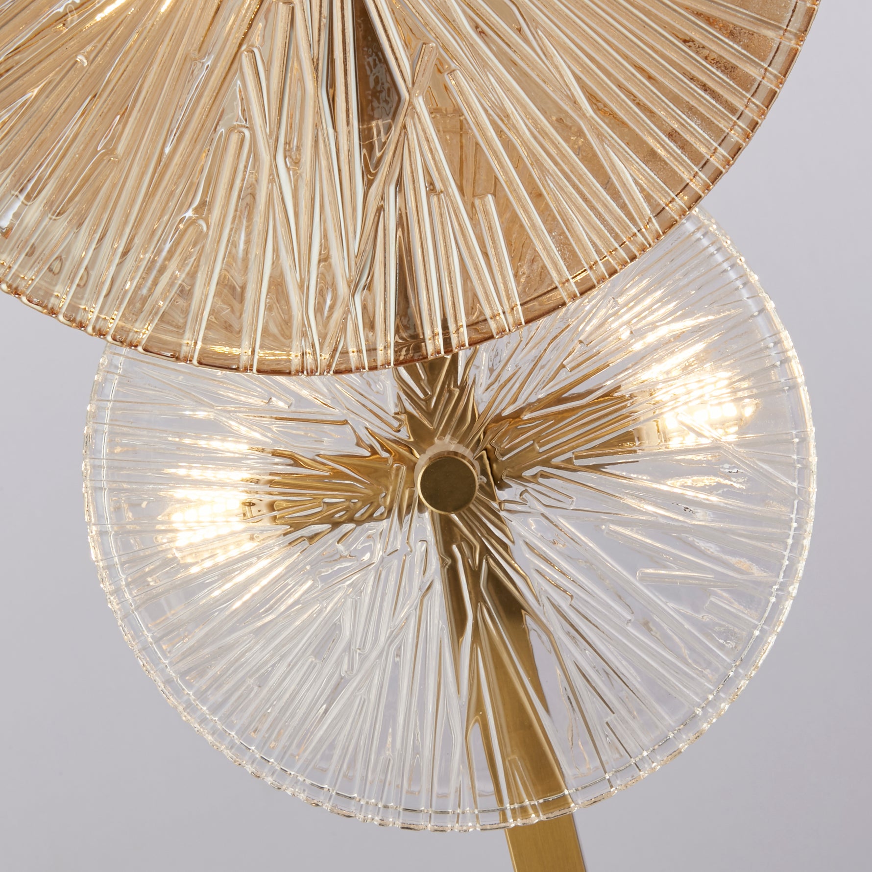 Searchlight Electric Wagon Wheel 6Lt Floor Lamp- Bronze Metal, Clear, Amber Glass 88212-6BZ