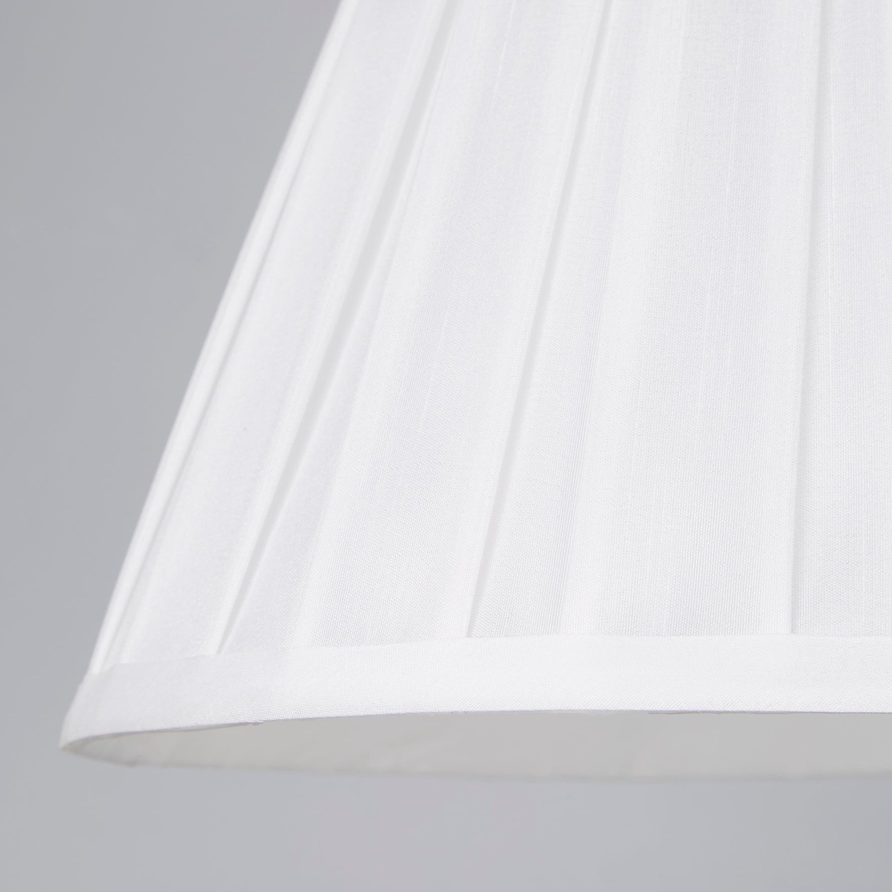 Searchlight Electric Raye Taper Pleat Silk Shade 30Cm White SO701935