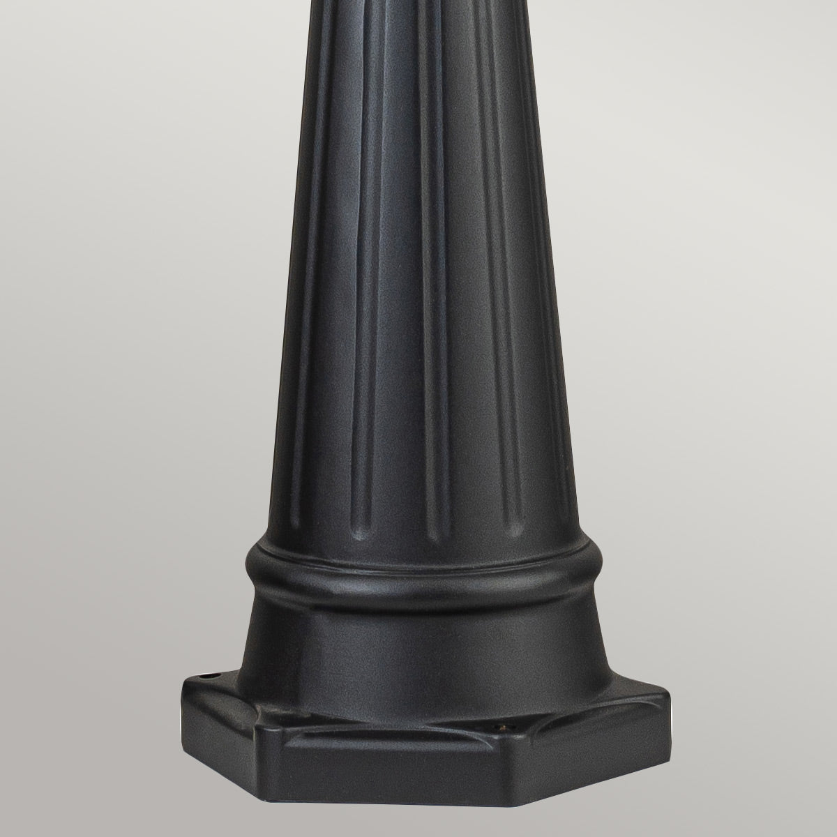 Elstead Lighting Lamp Post from the Bayview range. Bayview 1 Light Lamp Post Product Code = BAYVIEW-5L-BK