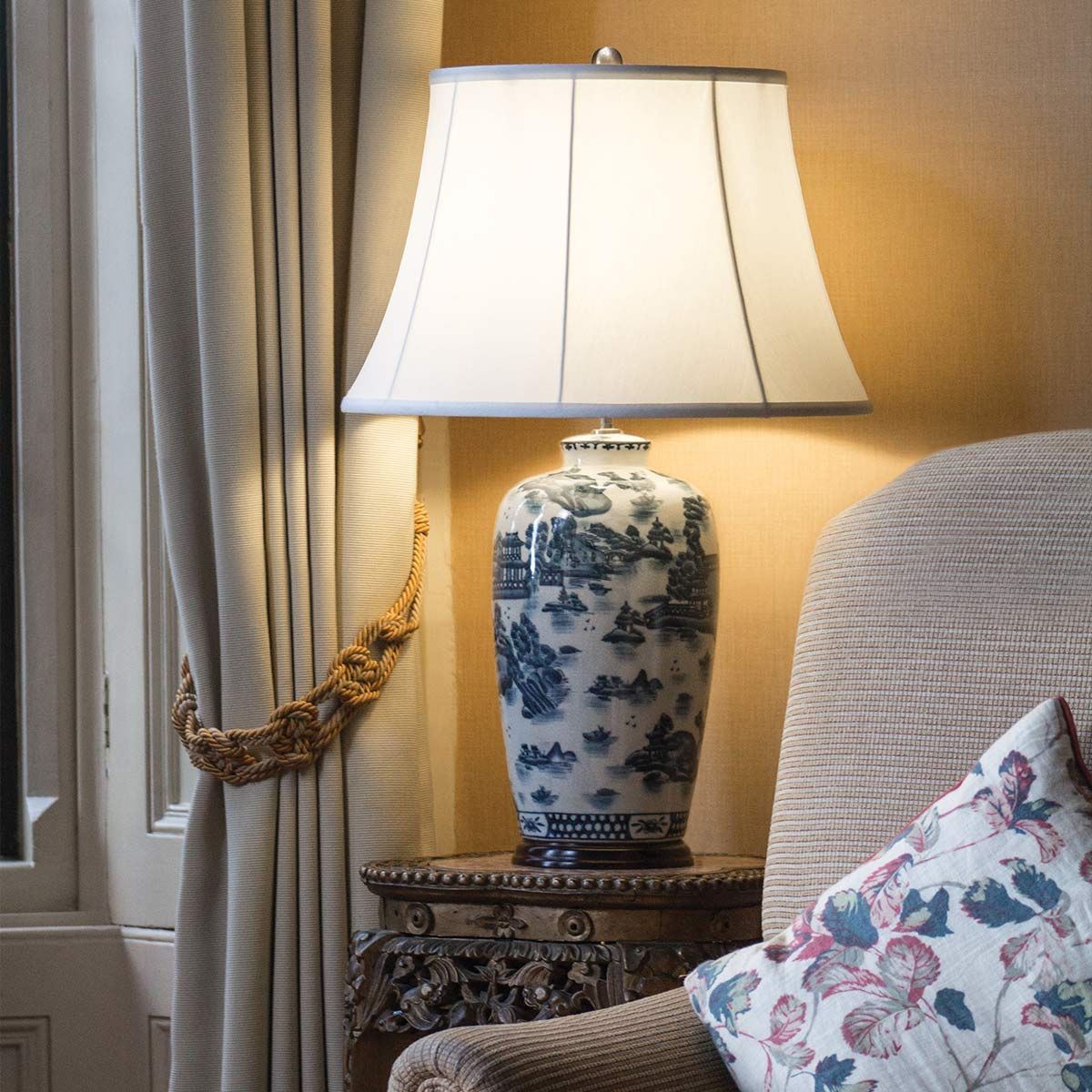 Elstead Lighting Table Lamp from the Blue Traditional range. Blue Traditional 1 Light Table Lamp – SKU BLUE-TRAD-WP-TL