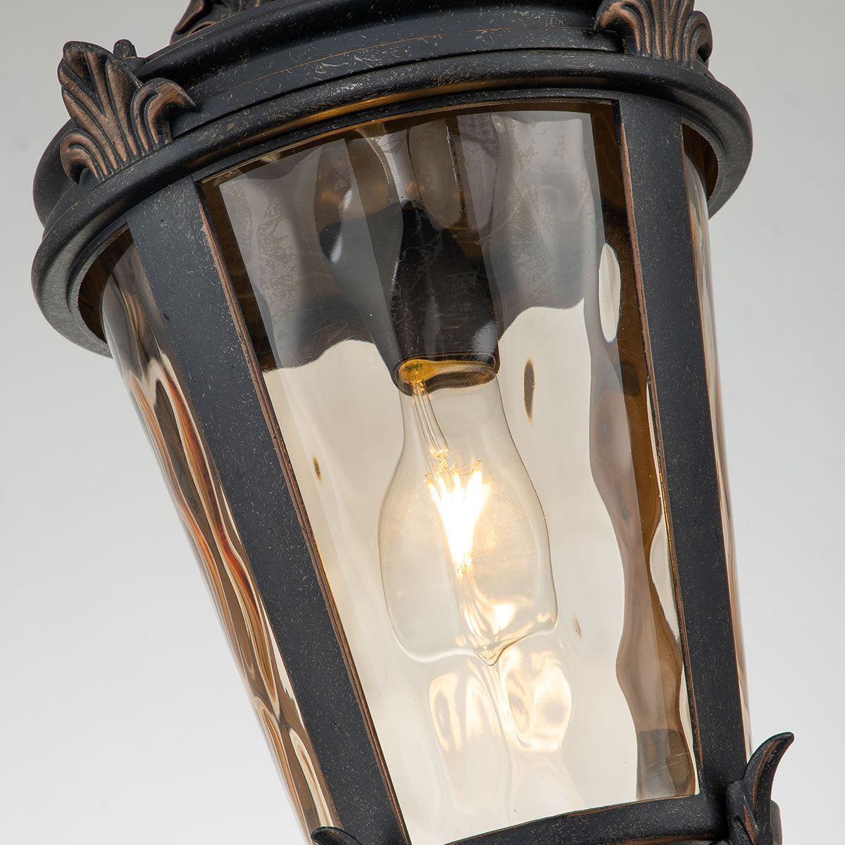 Elstead Lighting Outdoor Hanging from the Baltimore range. Baltimore 1 Light Large Chain Lantern Product Code = BT8-L