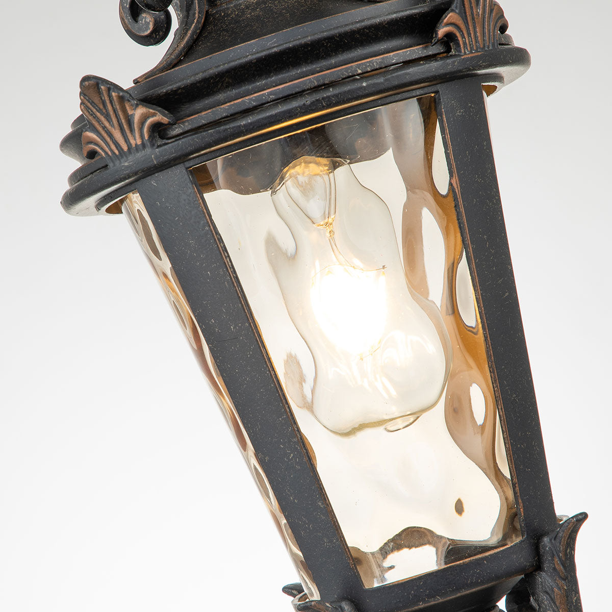 Elstead Lighting Outdoor Hanging from the Baltimore range. Baltimore 1 Light Medium Chain Lantern Product Code = BT8-M