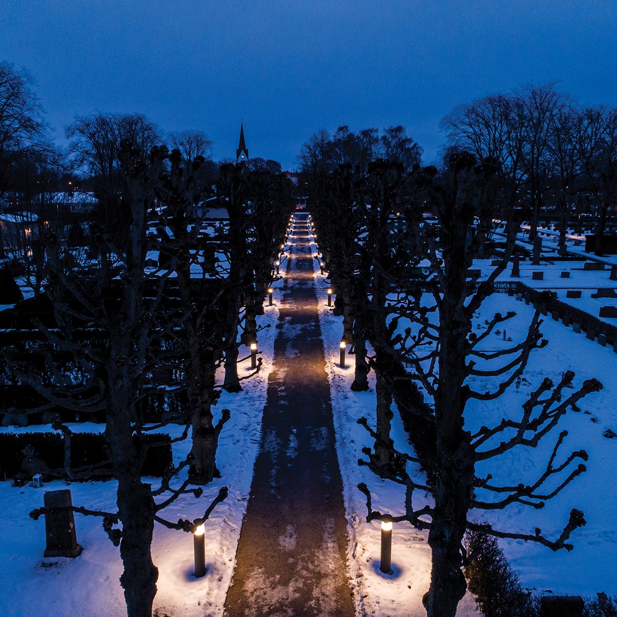 Norlys Bollard from the Egersund range. Egersund LED Large Bollard       Product Code = EGERSUND-L-GR