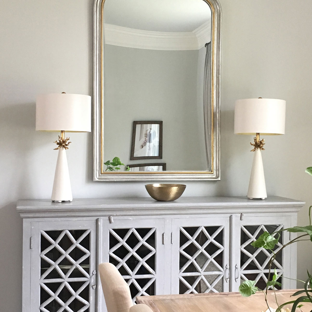 Flambeau Table Lamp from the Neo range. Neo 1 Light Table Lamp  Product Code = FB-NEO-TL-FR-WHT