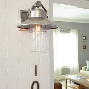 Feiss Outdoor Wall Light from the Boynton range. Boynton 1 Light Large Wall Lantern Product Code = FE-BOYNTON2-L