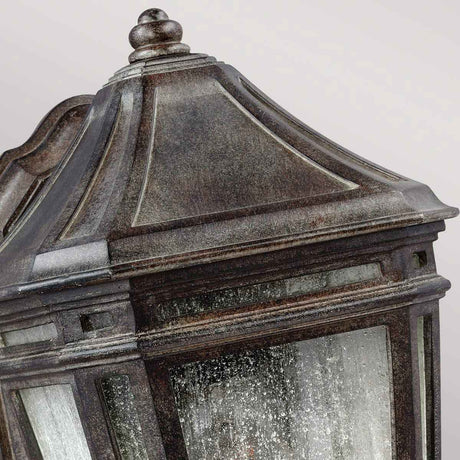 Feiss Outdoor Wall Light from the Londontowne range. Londontowne 1 Light Wall Lantern Product Code = FE-LONDONTOWNE