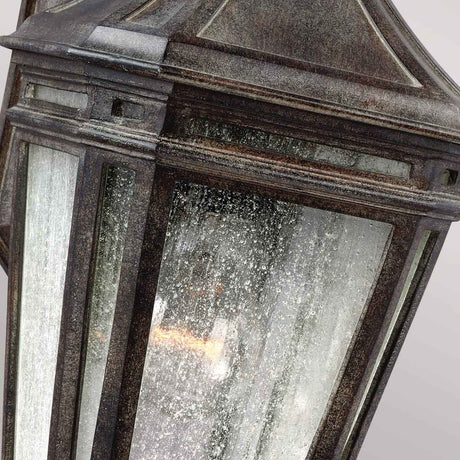 Feiss Outdoor Wall Light from the Londontowne range. Londontowne 1 Light Wall Lantern Product Code = FE-LONDONTOWNE