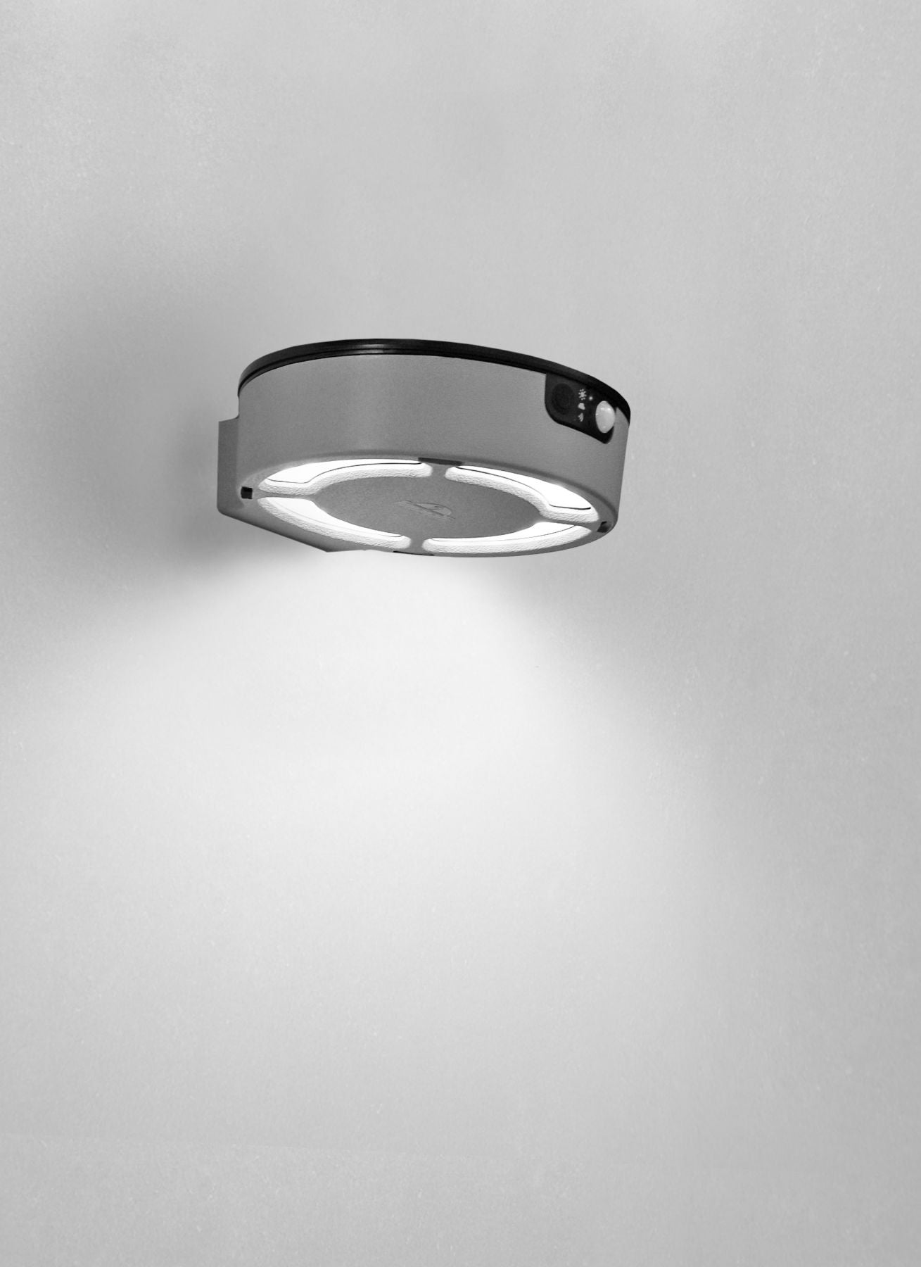 Magnalux Fortunato 2W Black Solar PIR Wall Light CCT Part Number - FORTUNATOBL