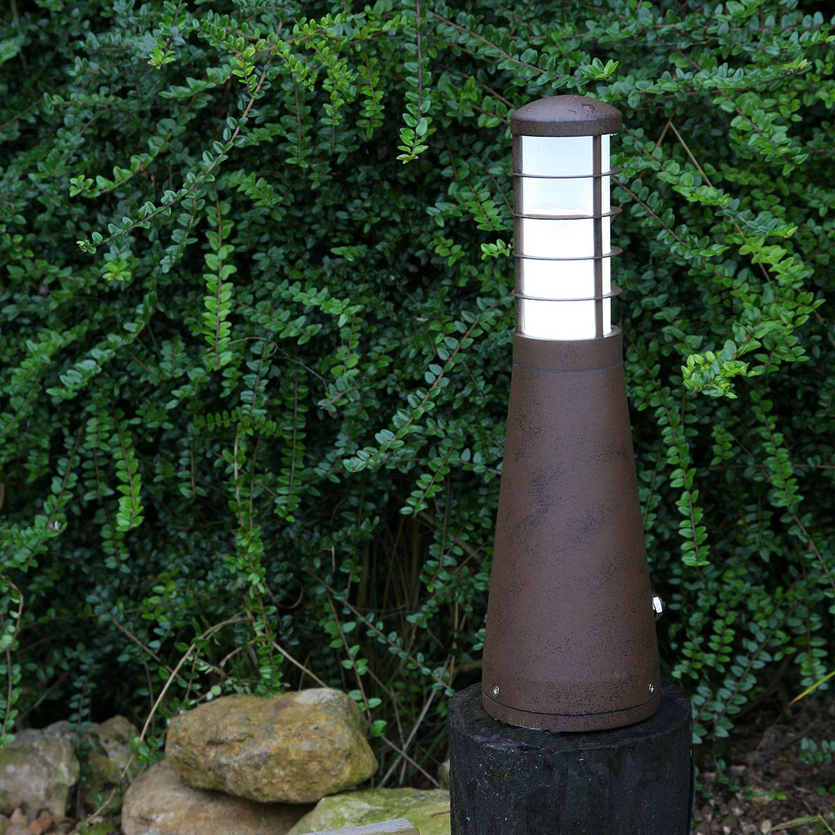 Garden Zone Bollard from the Beta range. Beta Aluminium 4-Ring Bollard - Iron Product Code = GZ-BETA6