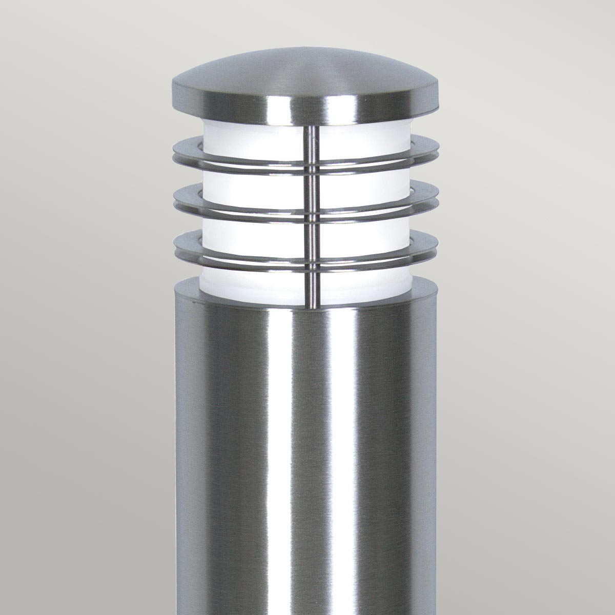 Garden Zone Bollard from the Sandbanks range. Sandbanks 1 Light Bollard Product Code = GZ-SANDBANKS-B