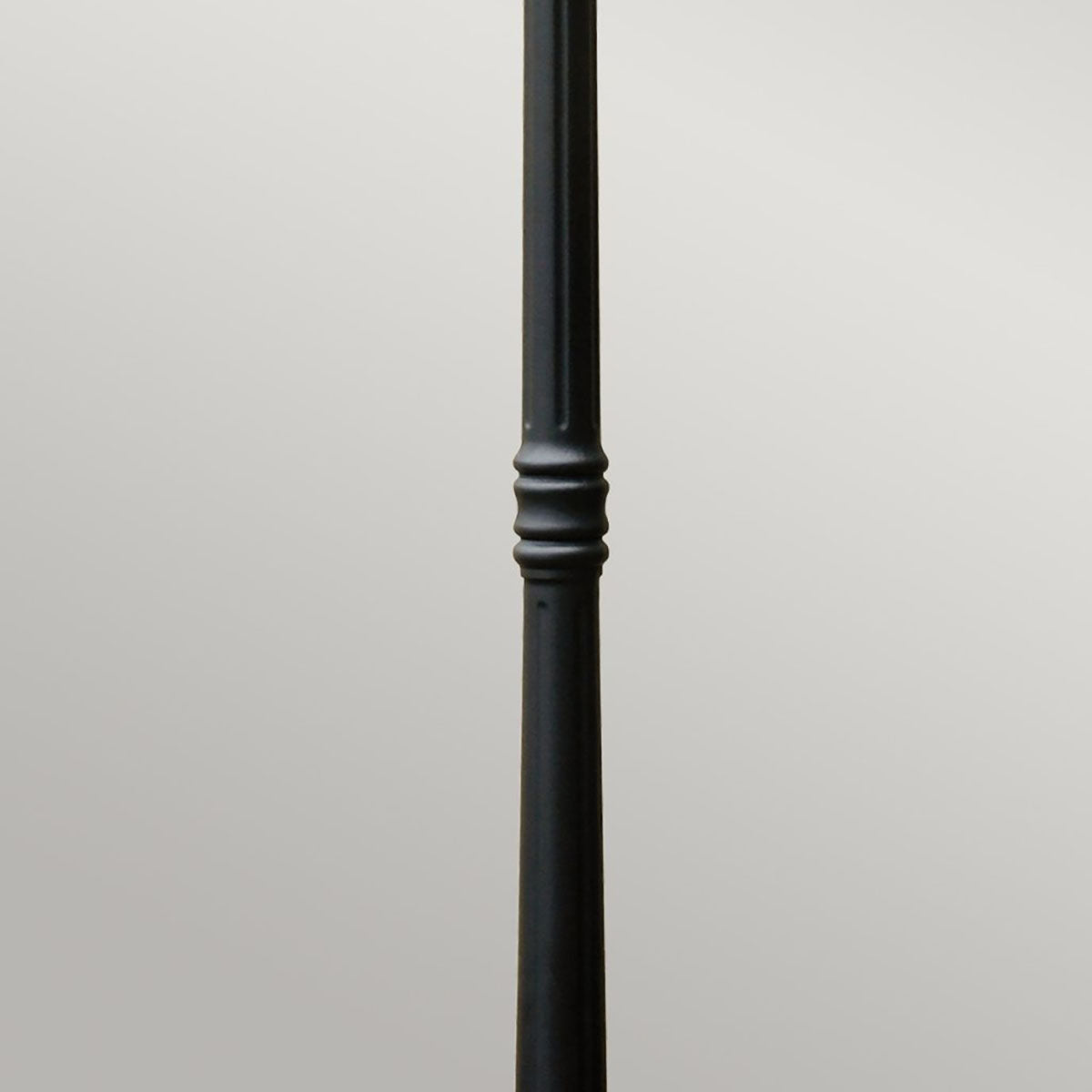 Garden Zone Lamp Post from the Ledbury range. Ledbury 1 Light Lamp Post Product Code = GZH-LB5