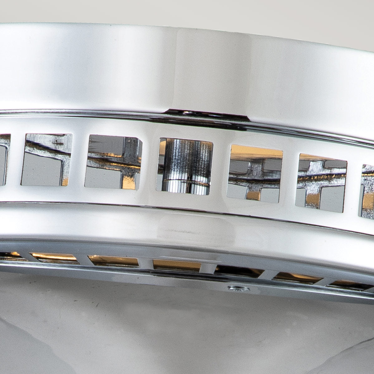 Hinkley Ceiling Flush from the Amelia range. Amelia 2lt Flush Light Product Code = HK-AMELIA-F-M-CM