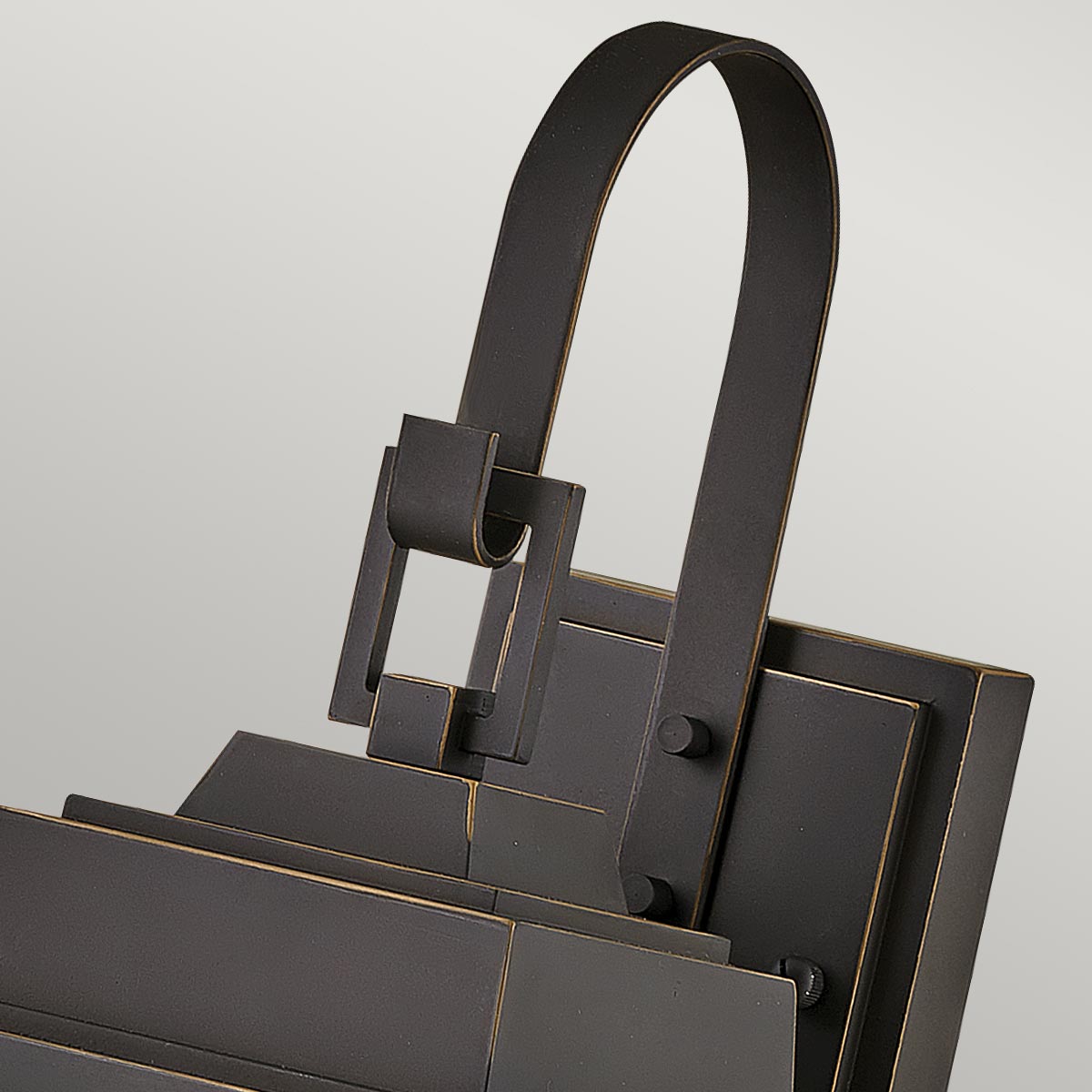 Hinkley Outdoor Wall Light from the Bainbridge range. Bainbridge 1 Light Wall Lantern - Medium Product Code = HK-BAINBRIDGE-M-OZ