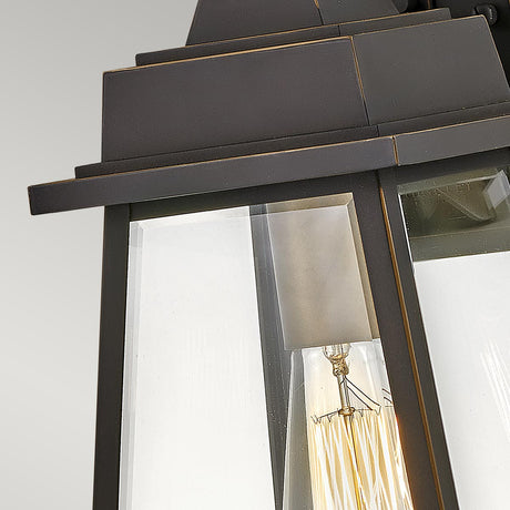 Hinkley Outdoor Wall Light from the Bainbridge range. Bainbridge 1 Light Wall Lantern - Medium Product Code = HK-BAINBRIDGE-M-OZ