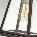 Hinkley Outdoor Wall Light from the Bainbridge range. Bainbridge 1 Light Wall Lantern - Medium Product Code = HK-BAINBRIDGE-M-OZ