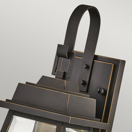 Hinkley Outdoor Wall Light from the Bainbridge range. Bainbridge 1 Light Wall Lantern - Small Product Code = HK-BAINBRIDGE-S-OZ