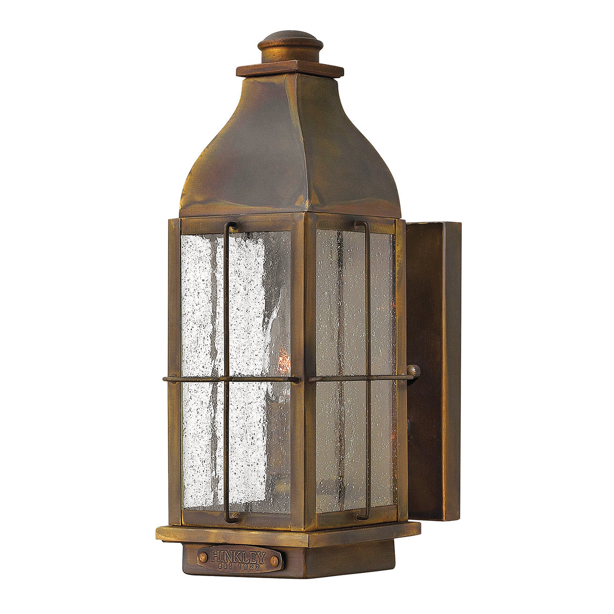Hinkley Outdoor Wall Light from the Bingham range. Bingham 1 Light Small Wall Lantern  Product Code = HK-BINGHAM-S
