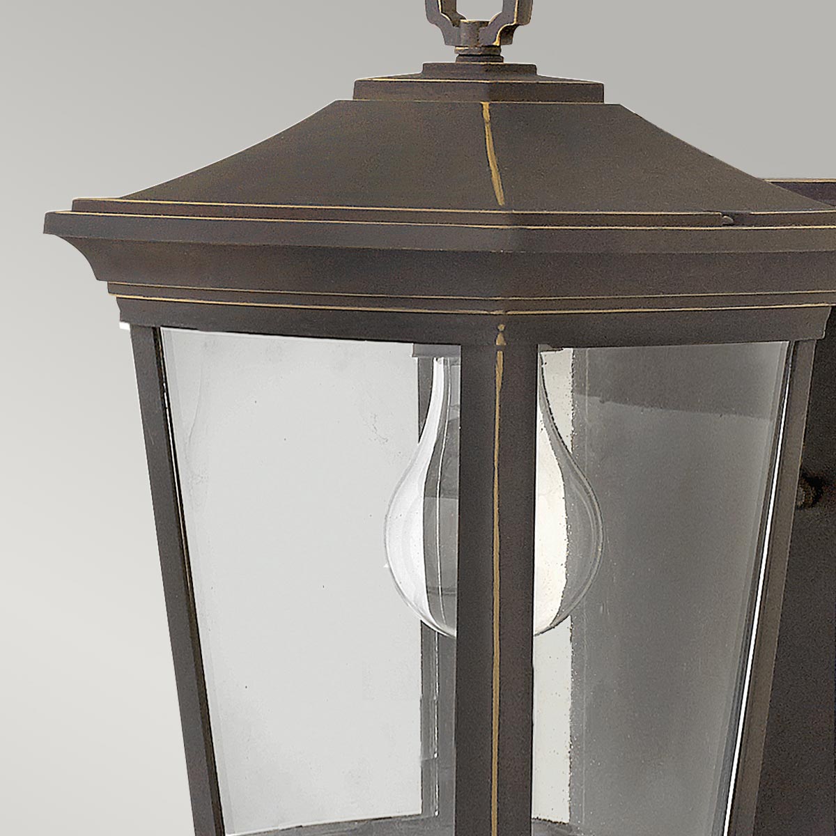 Hinkley Outdoor Wall Light from the Bromley range. Bromley 1 Light Small Wall Lantern Product Code = HK-BROMLEY2-S