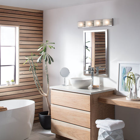 Hinkley Wall Light from the Daphne range. Daphne 4 Light Wall Light Product Code = HK-DAPHNE4-BATH