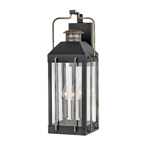 Hinkley Outdoor Wall Light from the Fitzgerald range. Fitzgerald 3 Light Large Wall Lantern Product Code = HK-FITZGERALD2-L