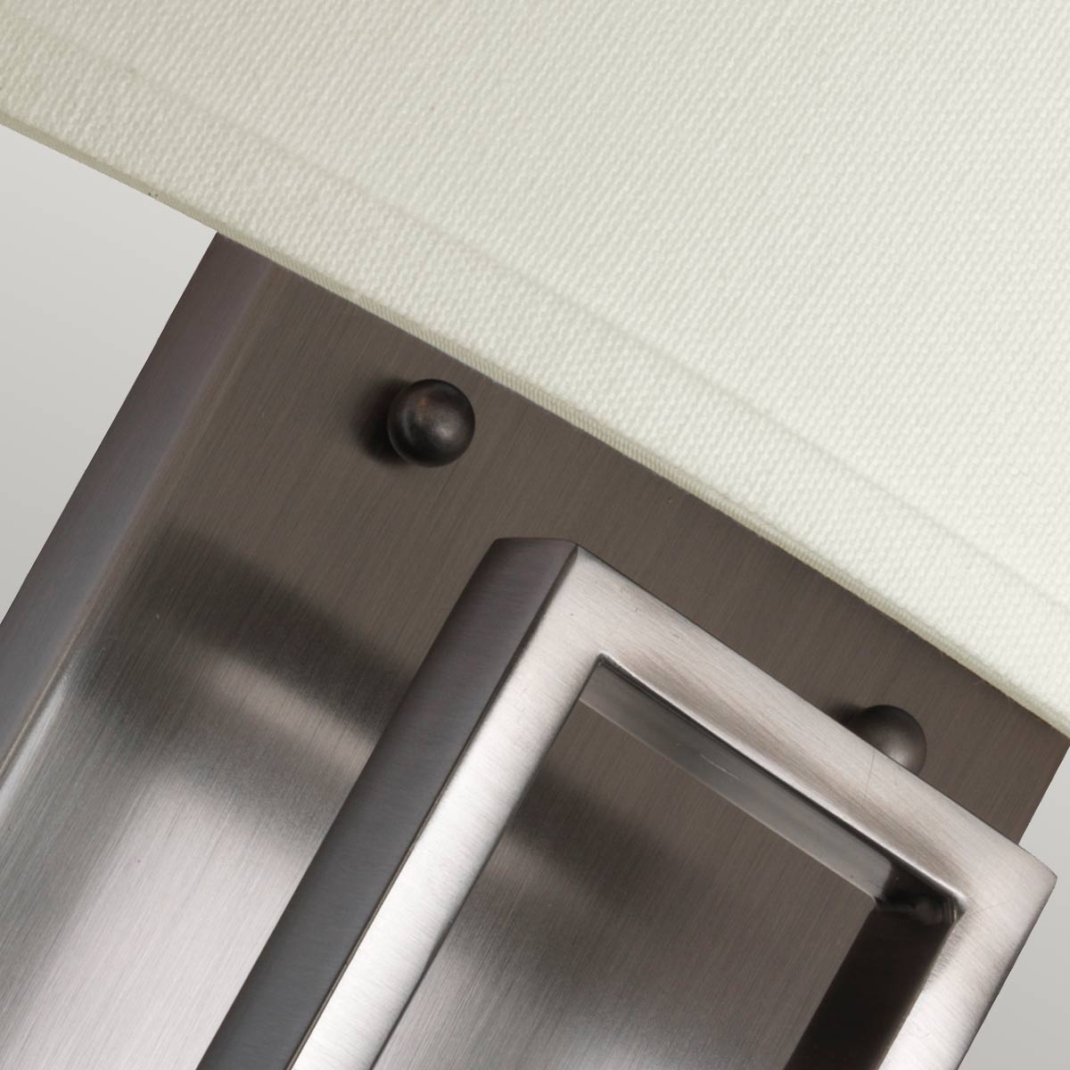 Hinkley Wall Light from the Hampton range. Hampton 2 Light Wall Light Product Code = HK-HAMPTON2