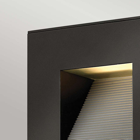 Hinkley Outdoor Wall Light from the Luna range. Luna Small LED Wall Light - Satin Black Product Code = HK-LUNA-S-SK