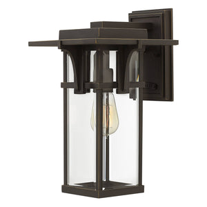 Hinkley Outdoor Wall Light from the Manhattan range. Manhattan 1 Light Medium Wall Lantern Product Code = HK-MANHATTAN2-M
