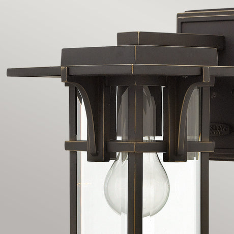 Hinkley Outdoor Wall Light from the Manhattan range. Manhattan 1 Light Small Wall Lantern Product Code = HK-MANHATTAN2-S