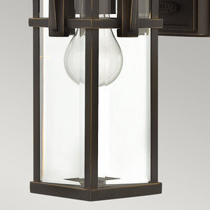 Hinkley Outdoor Wall Light from the Manhattan range. Manhattan 1 Light Small Wall Lantern Product Code = HK-MANHATTAN2-S